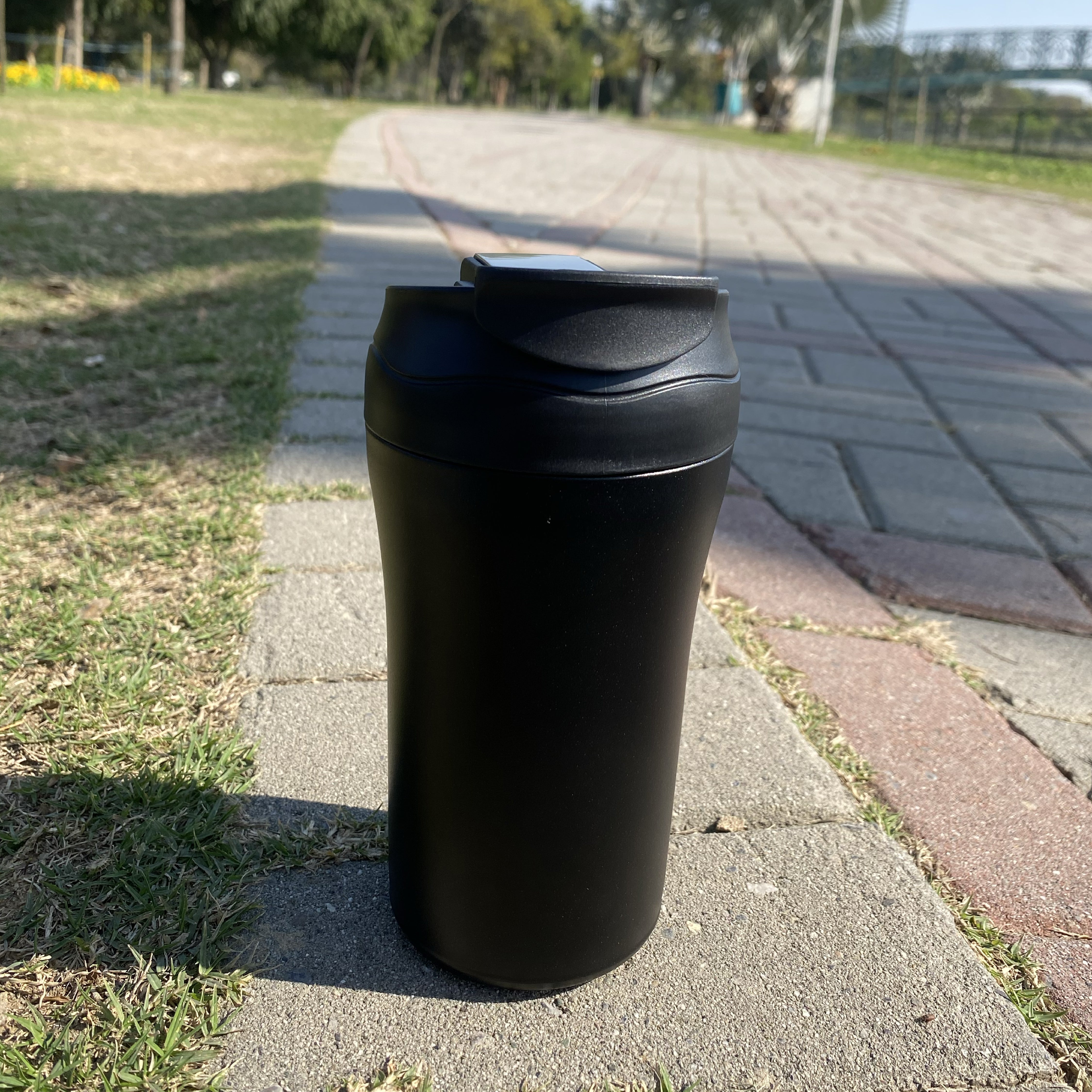 Modern Coffee Mug - Black Main image